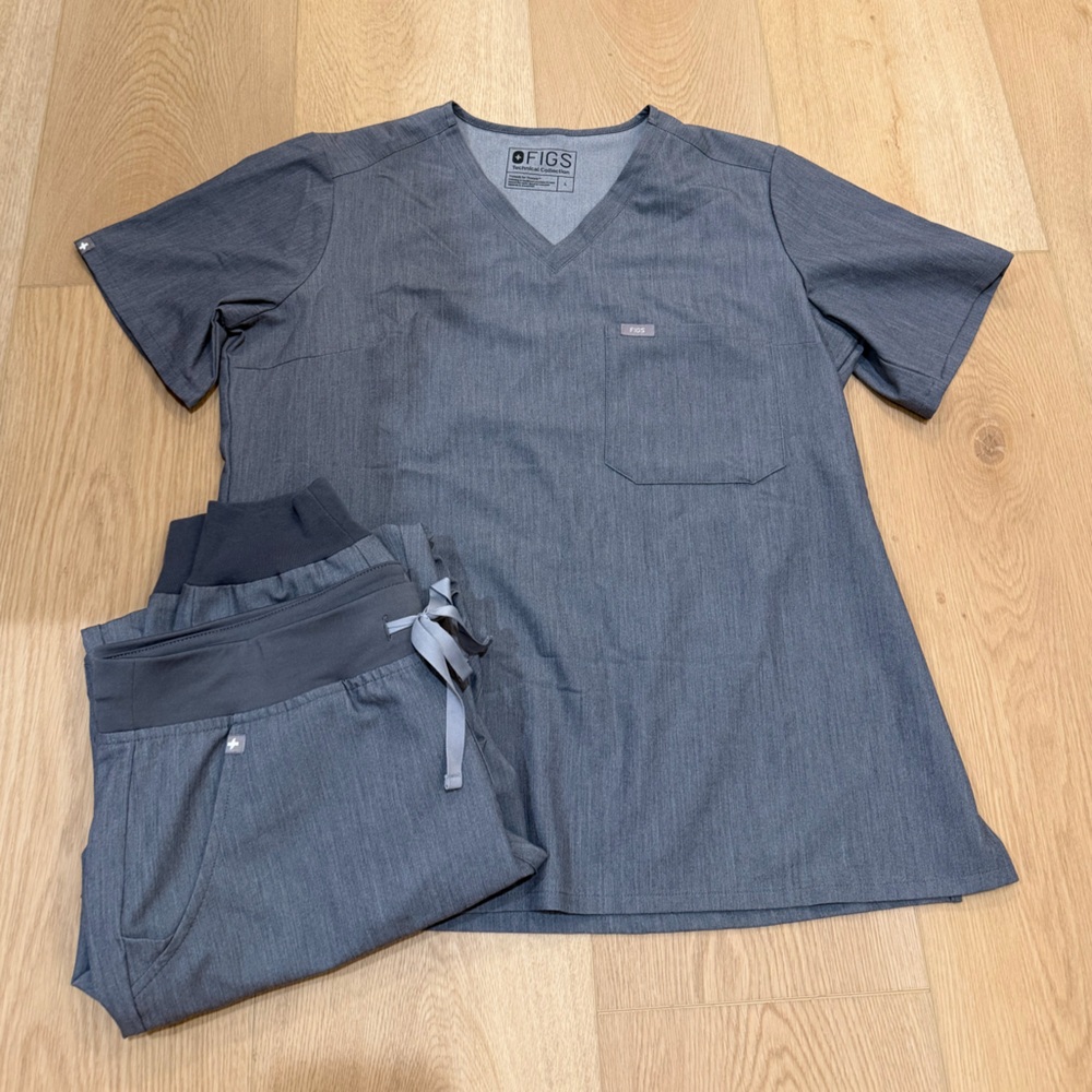 FIGS SET❗️Large Gray Scrub Set - V-Neck Top & Drawstring Jogger Pants